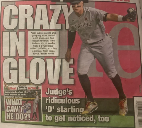 ⚾️⚾️5/31/23 MLB  -NY YANKEES- AARON JUDGE “CRAZY IN GLOVE” CoverPage + Article Cover