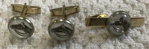 Conjunto de joyería de disfraz con clip y eslabón redondo de cristal ecuestre con cabeza de caballo - Imagen 1 de 6