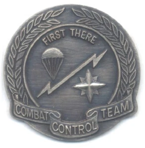 US Air Force Combat Control Team (CCT) parachutist beret badge, type 2 - Picture 1 of 1