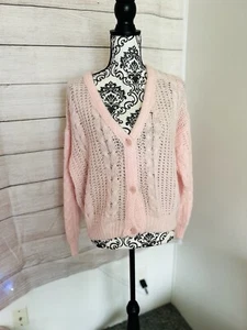 DEB Vintage Women’s Light Pink Cable Knit V-Neck Cardigan Sweater Size Small - Picture 1 of 7