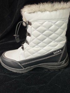 Las mejores ofertas en Totes Blanco Bajo (1-1.9 pulgadas) altura del tacón  botas para mujeres | eBay
