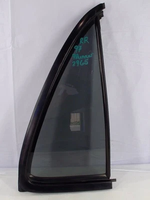 1996-2002 Toyota 4Runner Right Rear Vent Window Glass - Изображение 1 из 4