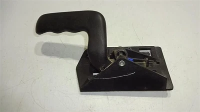 INNER DOOR HANDLE RH PASSENGERS SIDE FRONT FITS 99-07 SILVERADO 2500 618633 - Изображение 1 из 4