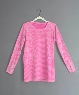 Top deportivo LULULEMON rosa camuflaje manga larga carrera rápida 10 Foto 1 de 4