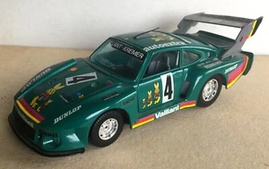 Burago Porsche 935 TT n° 4 Vaillant Bob Wolleck 1/25ème - Foto 1 di 7
