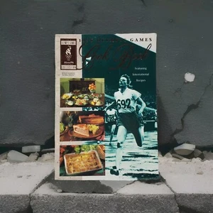 Vtg Atlanta Olympic Games 1996 Keepsake Collection Cook Book W/Over 50 Recipes - Picture 1 of 8