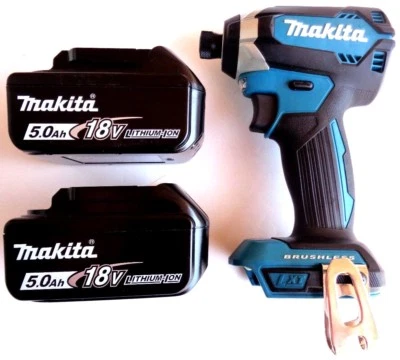 Nuevo Destornillador de Impacto Makita Sin Escobillas 18V XDT13 1/4", (2) Baterías BL1850B 5.0 AH Foto 1 de 4