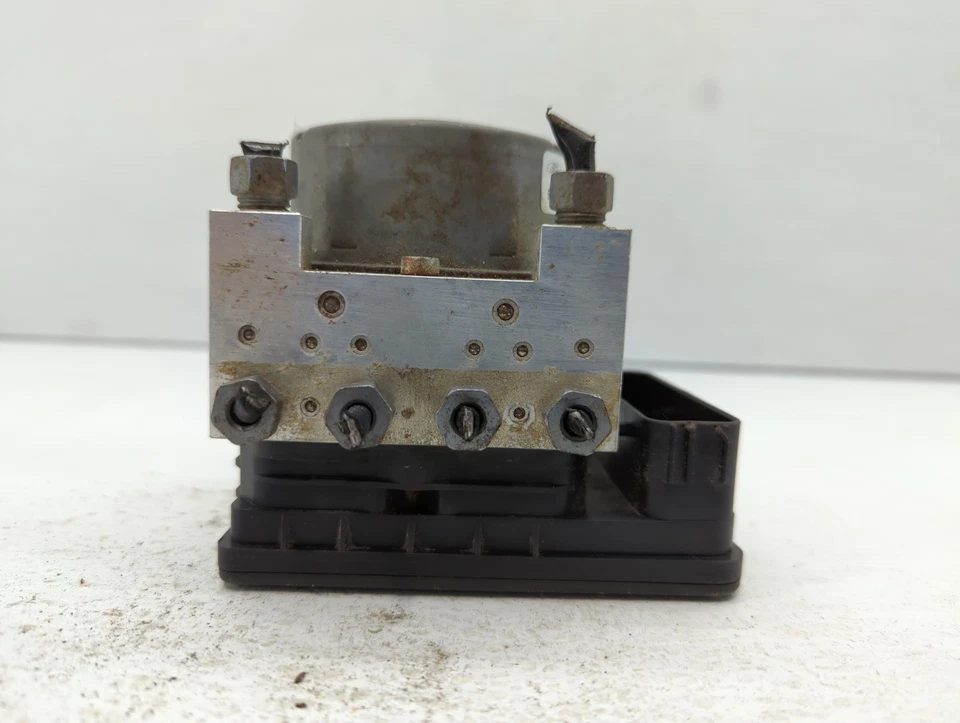 2017-2018 Lincoln Mkz Abs Pump Control Module LKI47 - Image 1 of 4