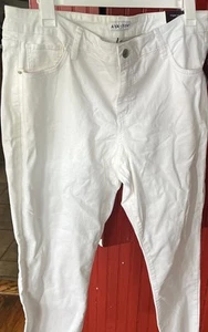 AVA & VIV JEANS WHITE 18w - Picture 1 of 7