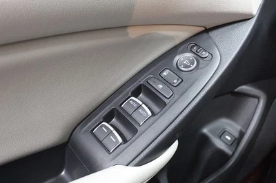 Interruptor puerta delantera izquierda conductor Honda Accord 2022 2399565 Foto 1 de 4