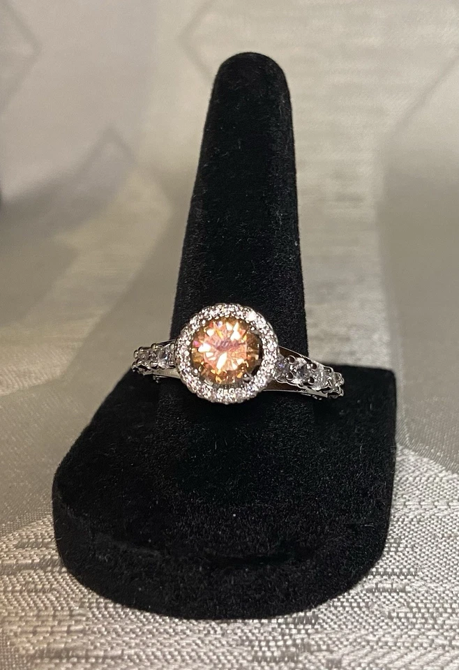 Anillo pavé estilo antiguo de topacio dorado y diamante corte cojín 18K GP - 4,00 CTW Foto 1 de 4