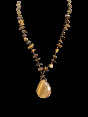 Hermoso Collar Piedras Ojo de Tigre de 18” con Colgante y Cuentas de Semillas de Vidrio Hecho a Mano Foto 1 de 3