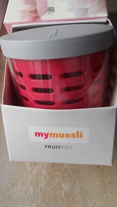 MyMüsli Fruit Pot 600 ml Kunststoff mit Edelstahlgabel zum Mitnehmen pink/grau - Bild 1 von 6