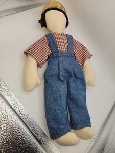 Arte Popular Amish Muñeca de Trapo Niño Sin Rostro 13" Largo 7" Ancho Mono Camisa de Granja Tela - Imagen 1 de 8