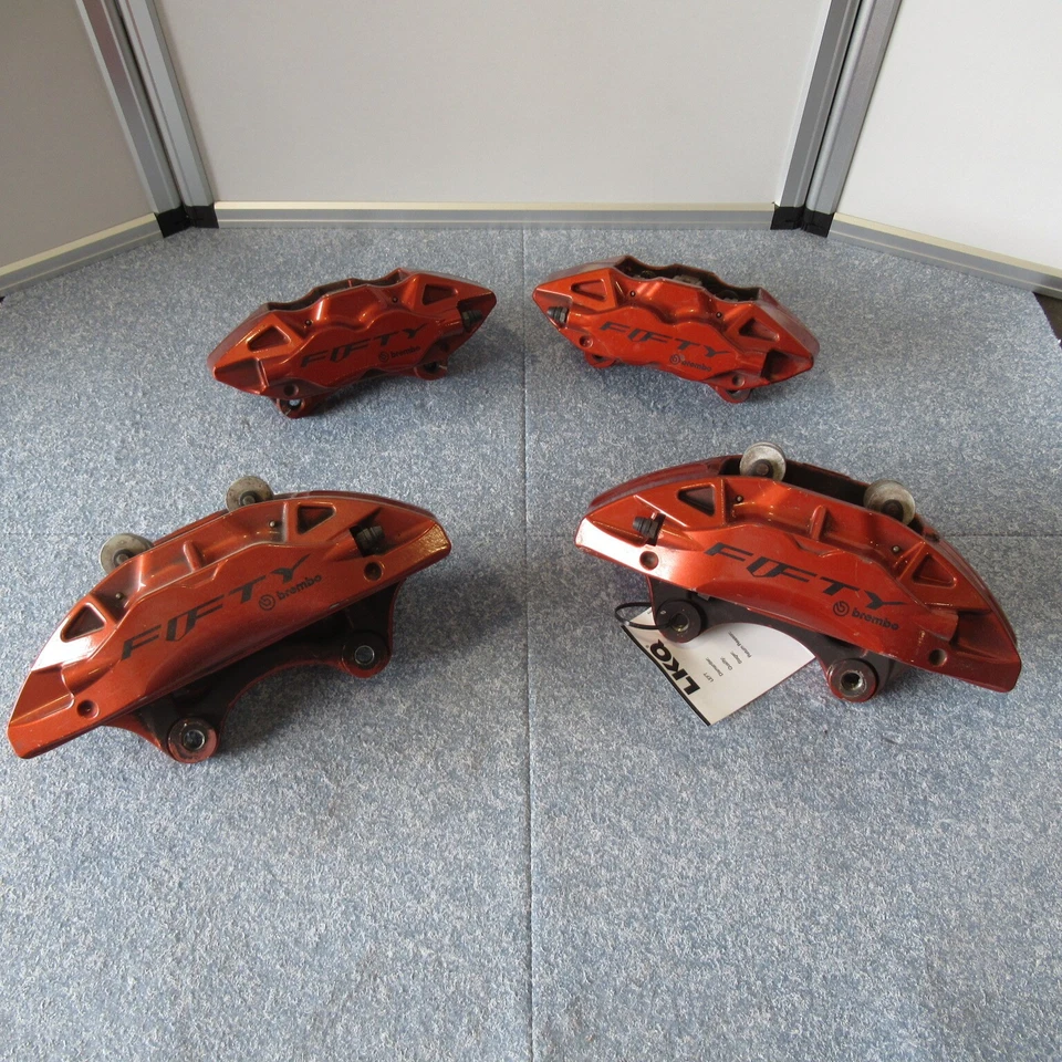 Pinzas Brembo delanteras y traseras 50 aniversario para Chevrolet Camaro SS 2017 Foto 1 de 4