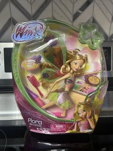 Winx Club Flora BELIEVIX Fluttering Wings bambola Jakks Pacific 2012 NRFB RVHTF - Foto 1 di 7