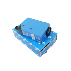 SICK KT5G-2P1411 Kontrastsensor 1018040 1 018 040 -new- - Picture 1 of 4
