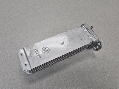 BONITO CARGADOR DE ACEITE ORIGINAL USADO PORSCHE 356C 356SC 912 6 FILAS Y ENFRIADOR DE ACEITE RICH #56 Foto 1 de 4