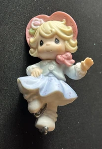 Precious Moments Figur "One Good Turn Deserves Another" Ornament - Bild 1 von 3