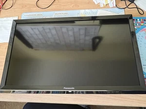 24 Zoll LED Smart TV,WLAN,Triple Tuner,Panasonic TX-24ESW504 - Bild 1 von 6