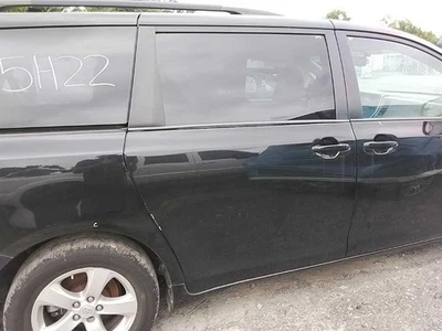 Used Rear Right Door Assembly Rear Side fits: 2016 Toyota Sienna R. power slidin - Image 1 of 4
