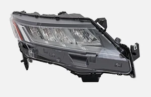 Headlamp Assembly - Mitsubishi 8301D572 Rh Lamp - Picture 1 of 4