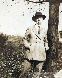 1931 Young Strong Woman Smoking Dressed in Men's Suit Lesbian int - Picture 1 of 2