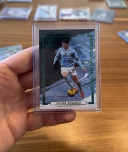 2023-24 Panini Impeccable EPL Julian Alvarez #/5 Green Manchester City - Picture 1 of 2