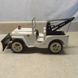 Vintage Tonka AA Jeep Wrecker Tow Truck + Snow Plow, Pressed Steel, Truck - Picture 1 of 17