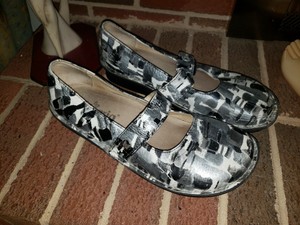 black alegria shoes on sale