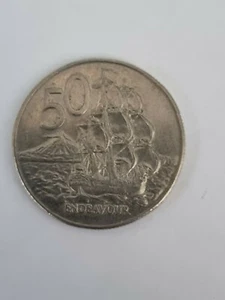 1982 New Zealand Fifty Cents - Picture 1 of 2