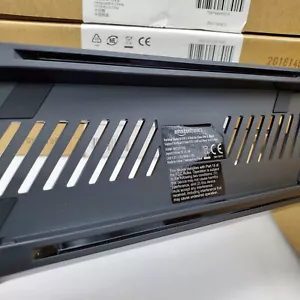 Supporto verticale AmazonBasics e hub USB 3.0 per Xbox One X - NUOVO - Foto 1 di 6