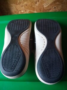 Geicoman Size M(10) Men's Grey Slippers
