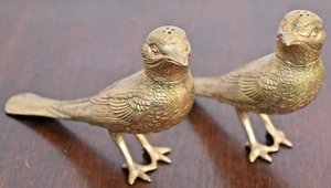 Vtg Gold Tone Metal Bird Pheasant Salt and Pepper Shakers Home Decor 4"x6" - Picture 1 of 8