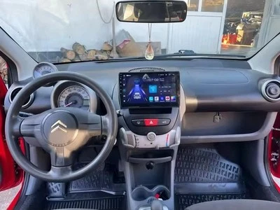 Autoradio stereo Android 10 Pollici per Citroen C1 Peugeot 107 Toyota Aygo  - Immagine 1 di 4