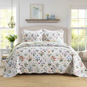 Juego de colcha acolchada floral de poliéster suave con estampado botánico de 3 piezas - Imagen 1 de 27