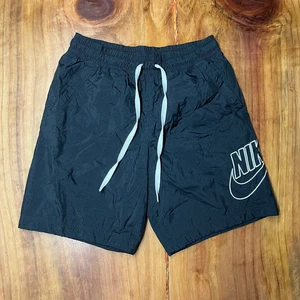 Nike Pantaloncini Uomo DB3810 Athletic Dri Fit Basket Medium Alumni Nylon DD14 - Foto 1 di 3
