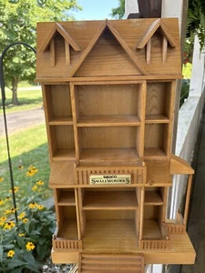 Enesco Small Wonders Holz Vitrinenhaus für Weihnachtsschmuck 1989 selten - Bild 1 von 7