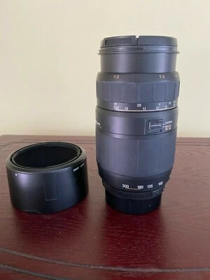 Tamron AF 70-300 mm Tele-Macro (1:2) Camera Lense - Image 1 of 4