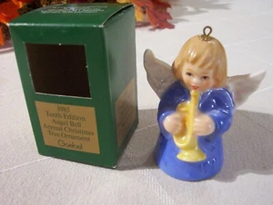 Goebel 1985 Engel Glocke jährlicher Christbaumschmuck mit Trompete blau mit Box - Bild 1 von 9