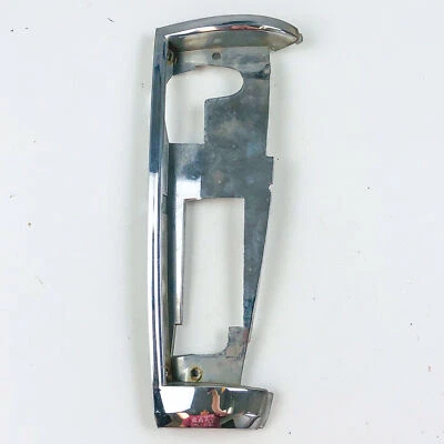 AMC SW8955001479 Grill Molding Left LH Plastic Chrome OEM Jeep 5500 1479 Used - Изображение 1 из 4