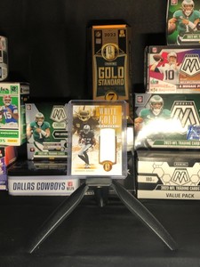 DAVANTE ADAMS WHITE GOLD PATCH SP /299 2023 GOLD STANDARD FOOTBALL RAIDERS