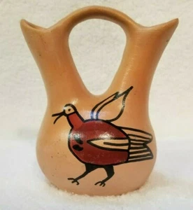 Amerikanische Ureinwohnerkeramik 5" hoch Hochzeitsvase Taos New Mexico Roadrunner signiert - Bild 1 von 7