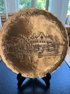 WENDELL AUGUST FORGE BRONCE MACIZO LIMITADO "HOLIDAY EXPRESS" PLACA 7 3/4" - Imagen 1 de 6