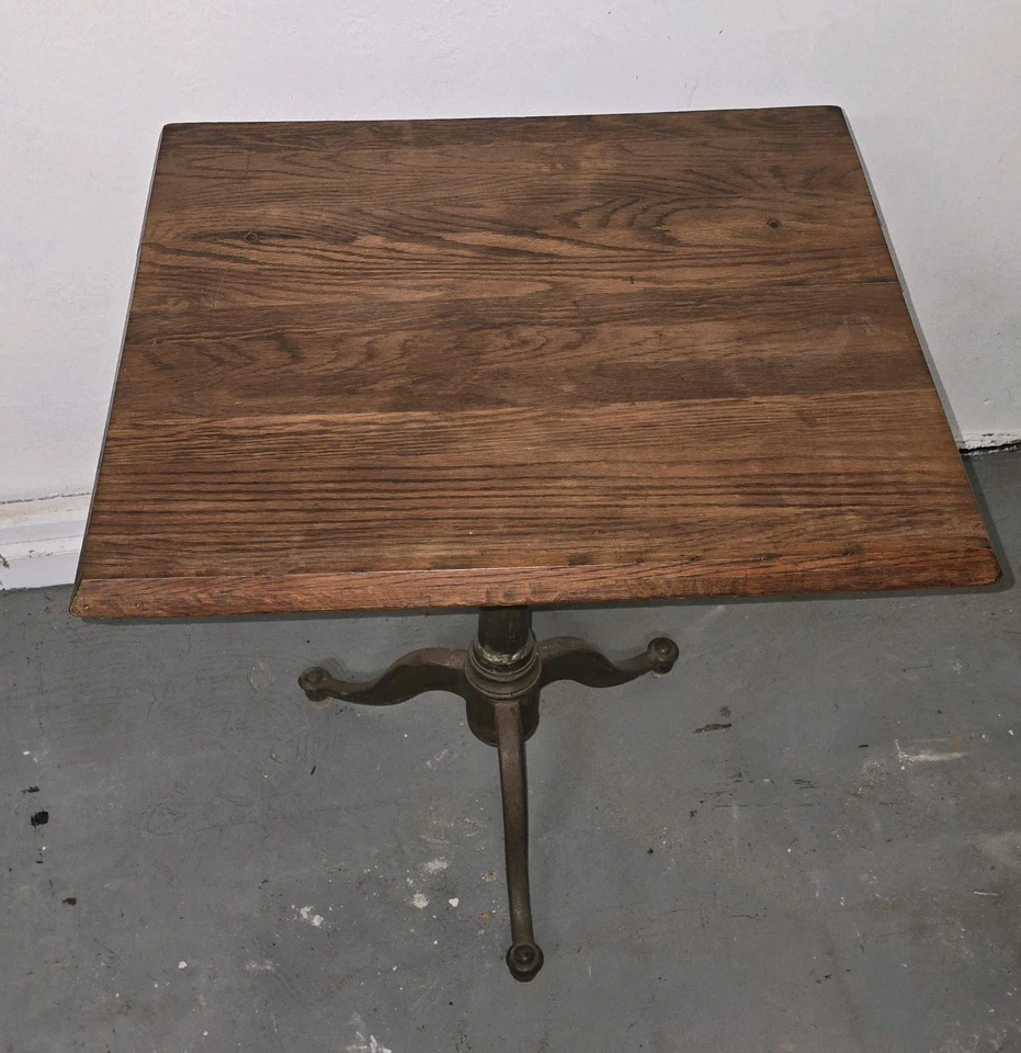 Mesa de dibujo 1905 - tapa de roble, base de hierro - recogida cerca de Nueva York Foto 1 de 4