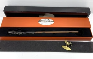 Varita Harry Potter NEVILLE LONGBOTTOM Warner Brothers Studios Clip de punta con nombre dorado - Imagen 1 de 11