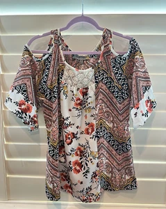 Figueora & Flower Top Gr. Medium Kurzarm elfenbein + rot Blumen Boho Print Top - Bild 1 von 8