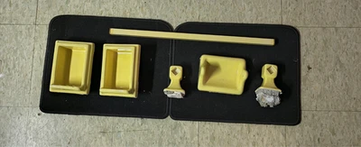 Vintage Yellow Ceramic Bathrom Towel Bar Holder Toilet paper soap dish set - Image 1 of 4