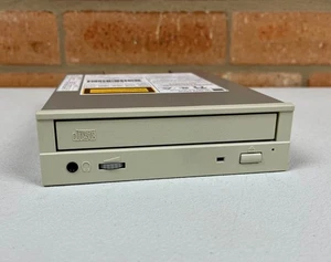 1996 Toshiba XM-5401B CD-ROM Drive - 50 Pin SCSI New Old Stock NOS - 7 Available - Picture 1 of 8