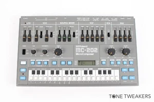 Roland MC-202 MicroComposer REFURBISHED analog VINTAGE SYNTH DEALER tb303 sh101 - Picture 1 of 13